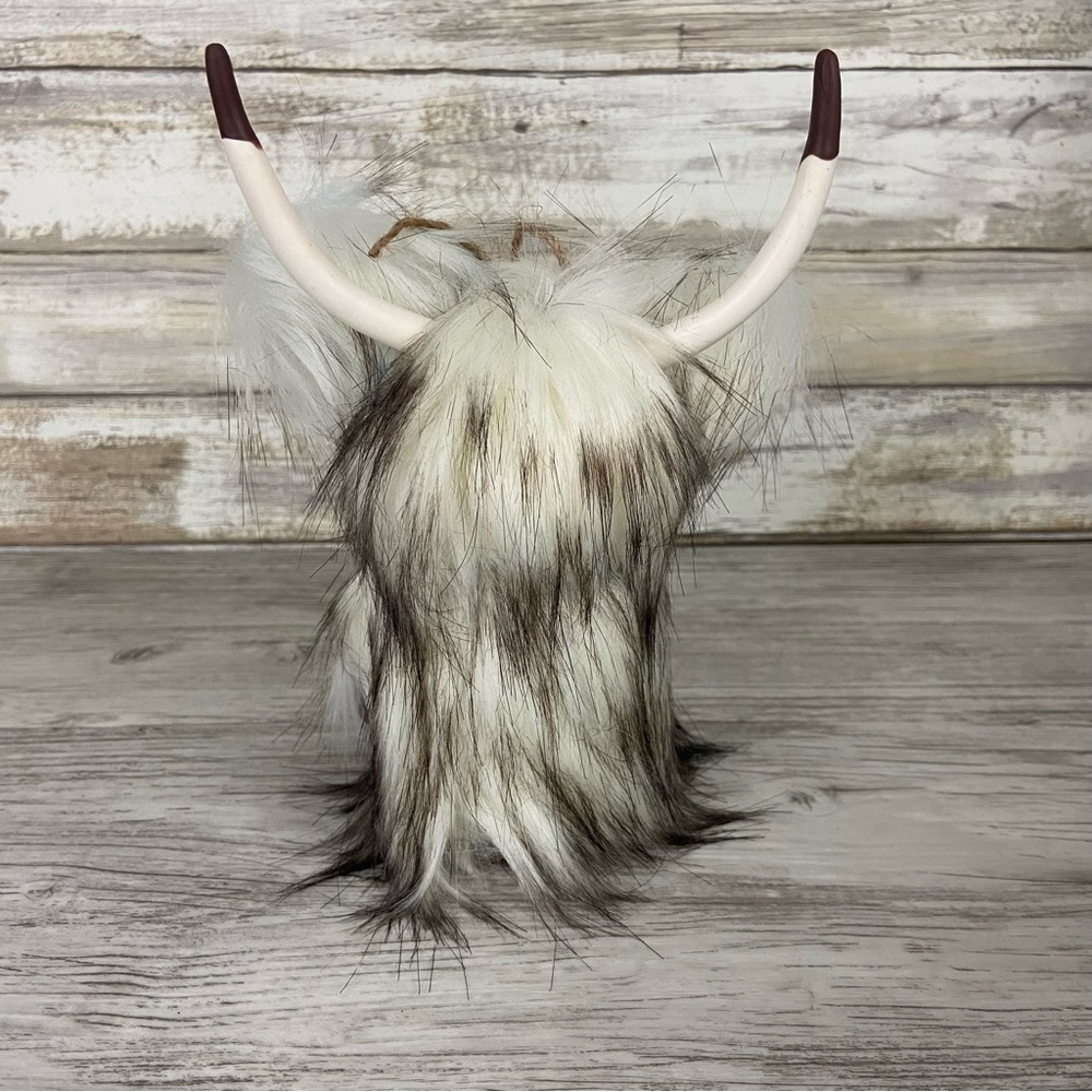 Highland Cow Gnome Handmade Coo Tiered Tray Decor Farmhouse White Brown - Picture 6 of 11